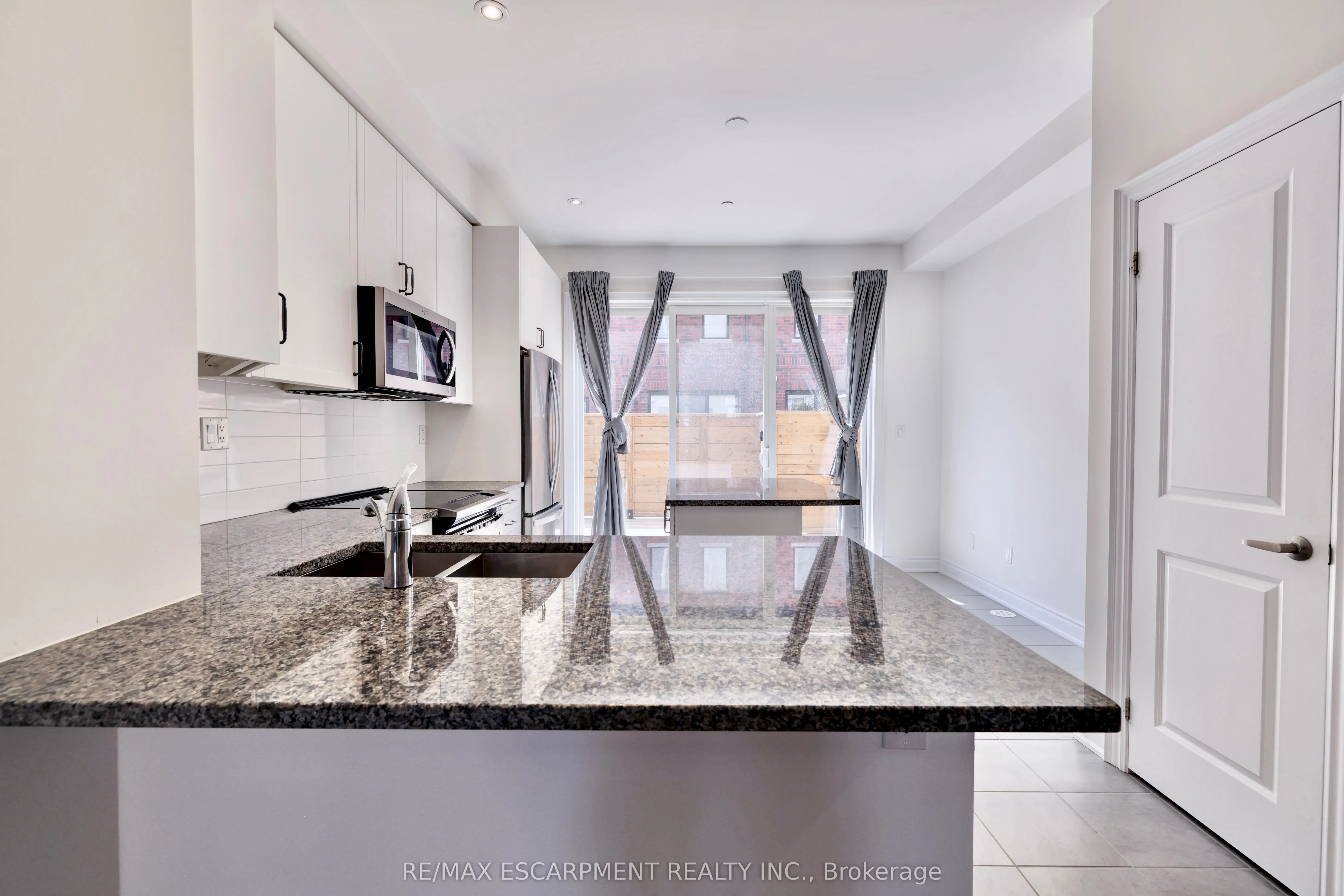 80 Daisy Avenue, #23