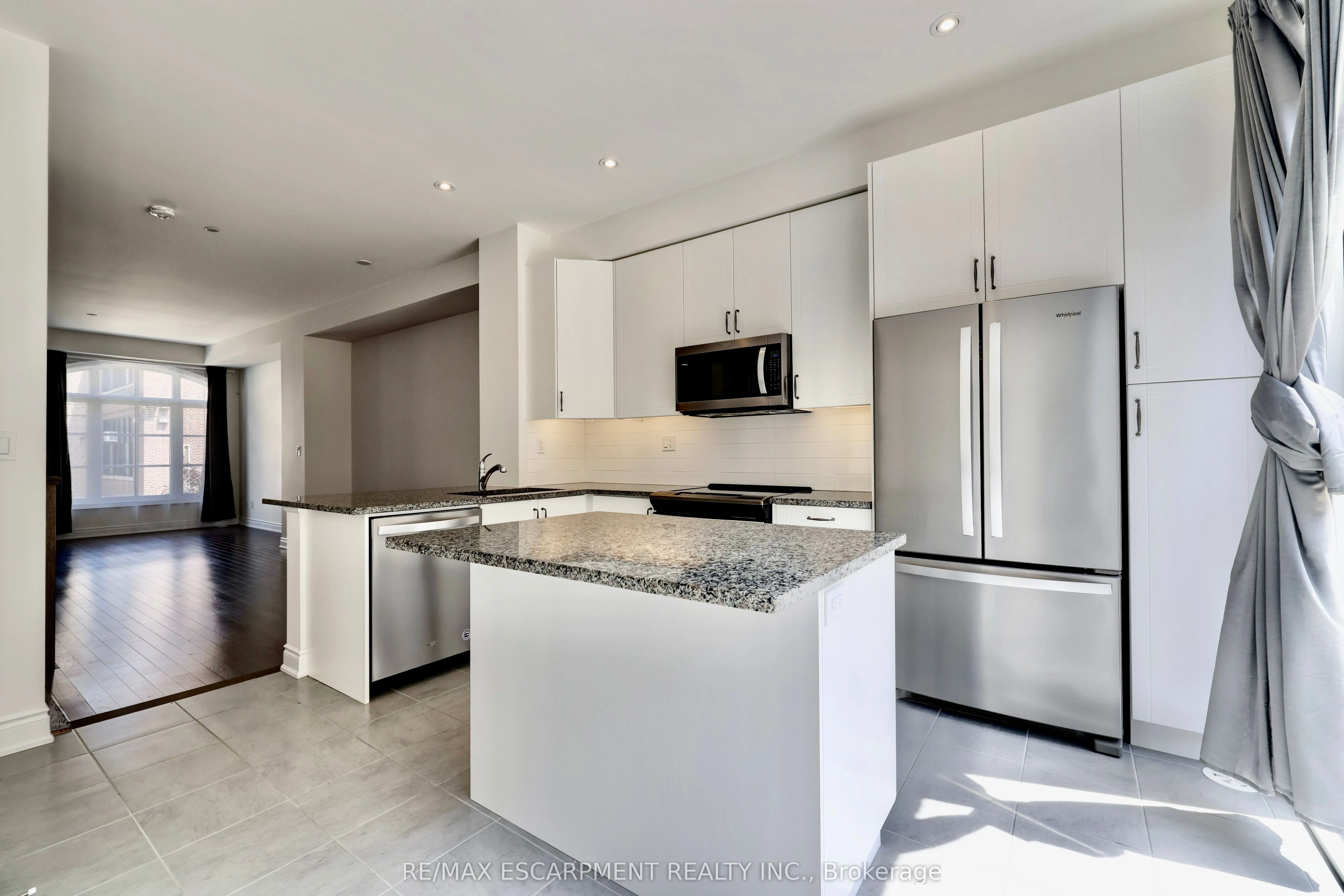 80 Daisy Avenue, #23
