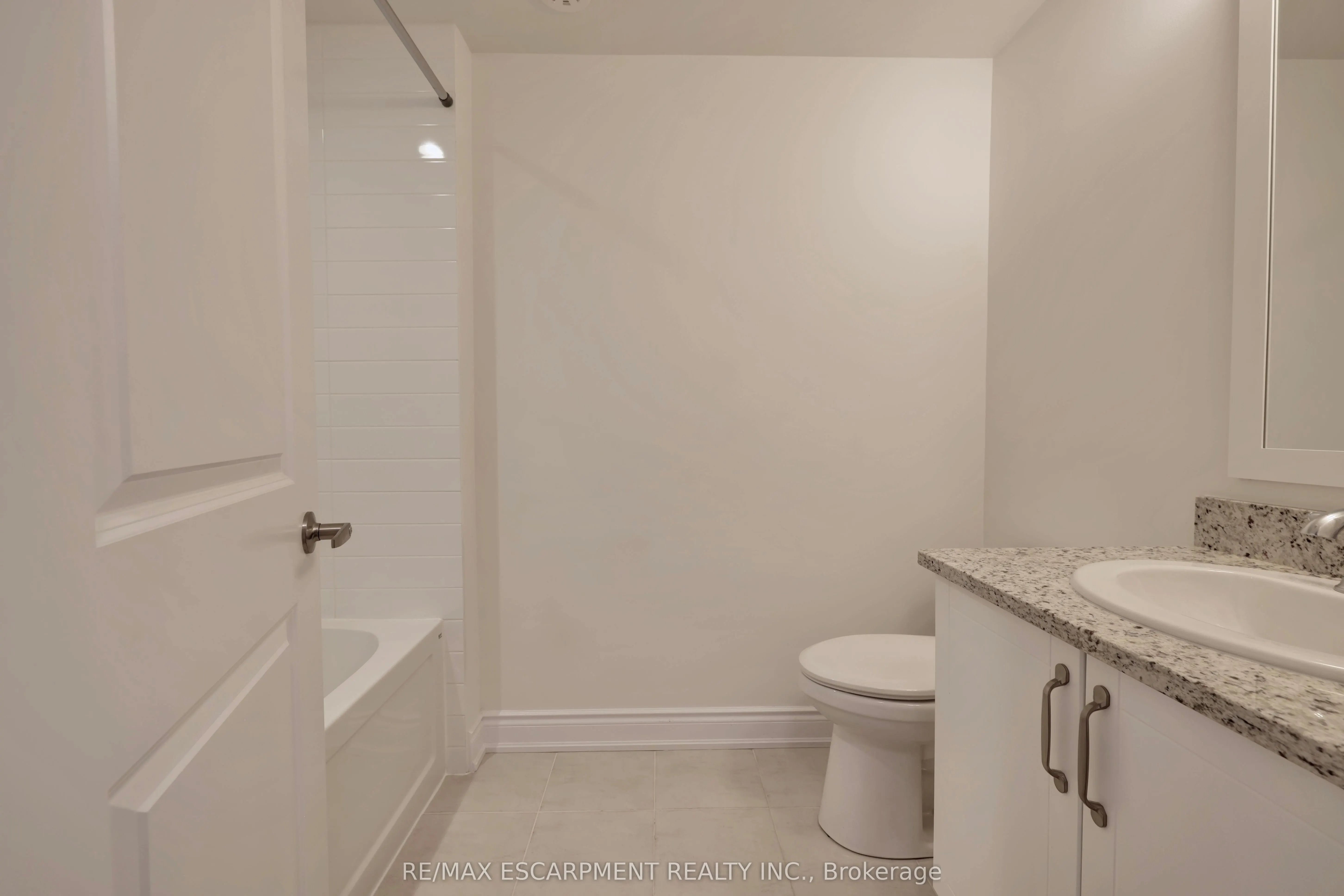 80 Daisy Avenue, #23