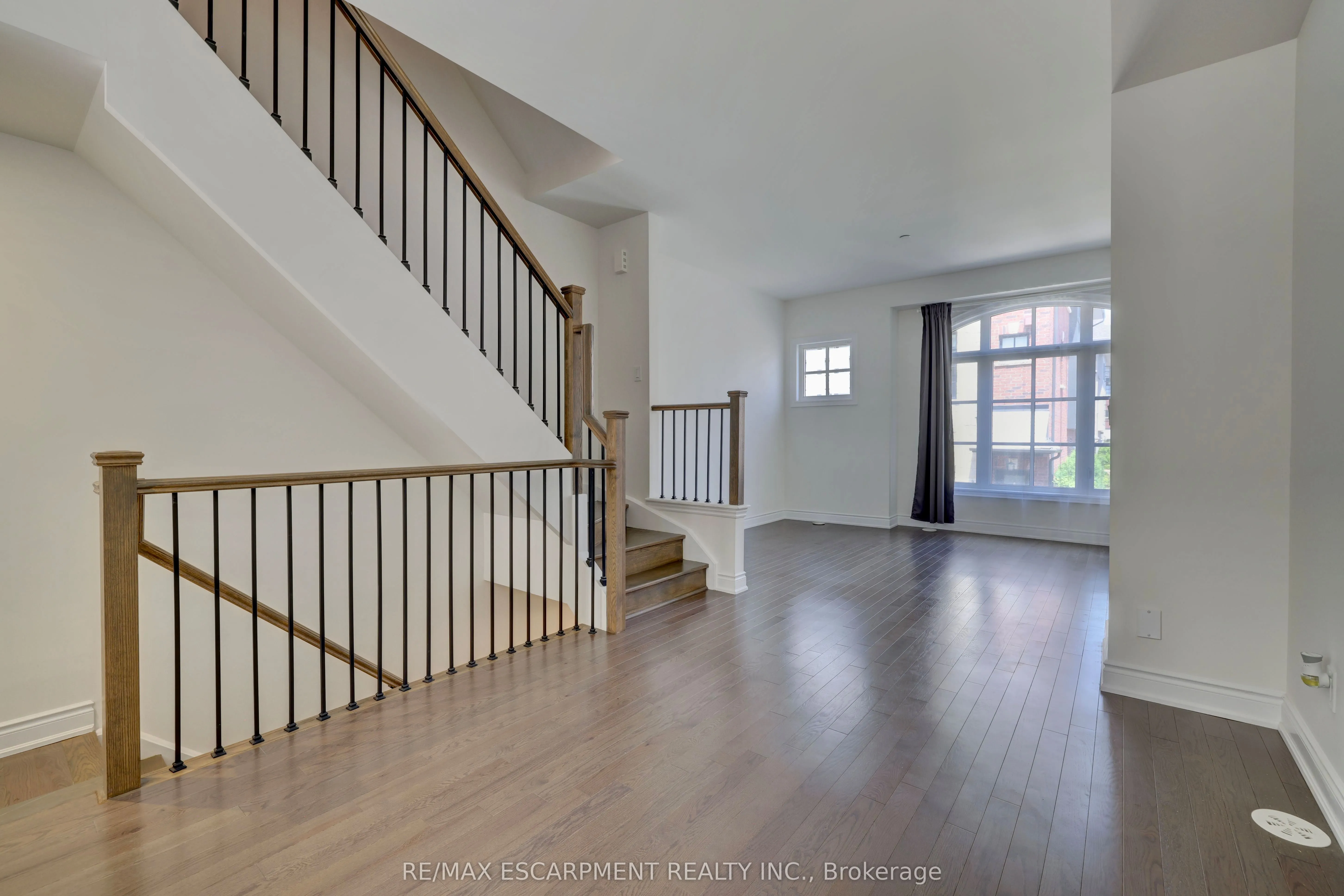 80 Daisy Avenue, #23