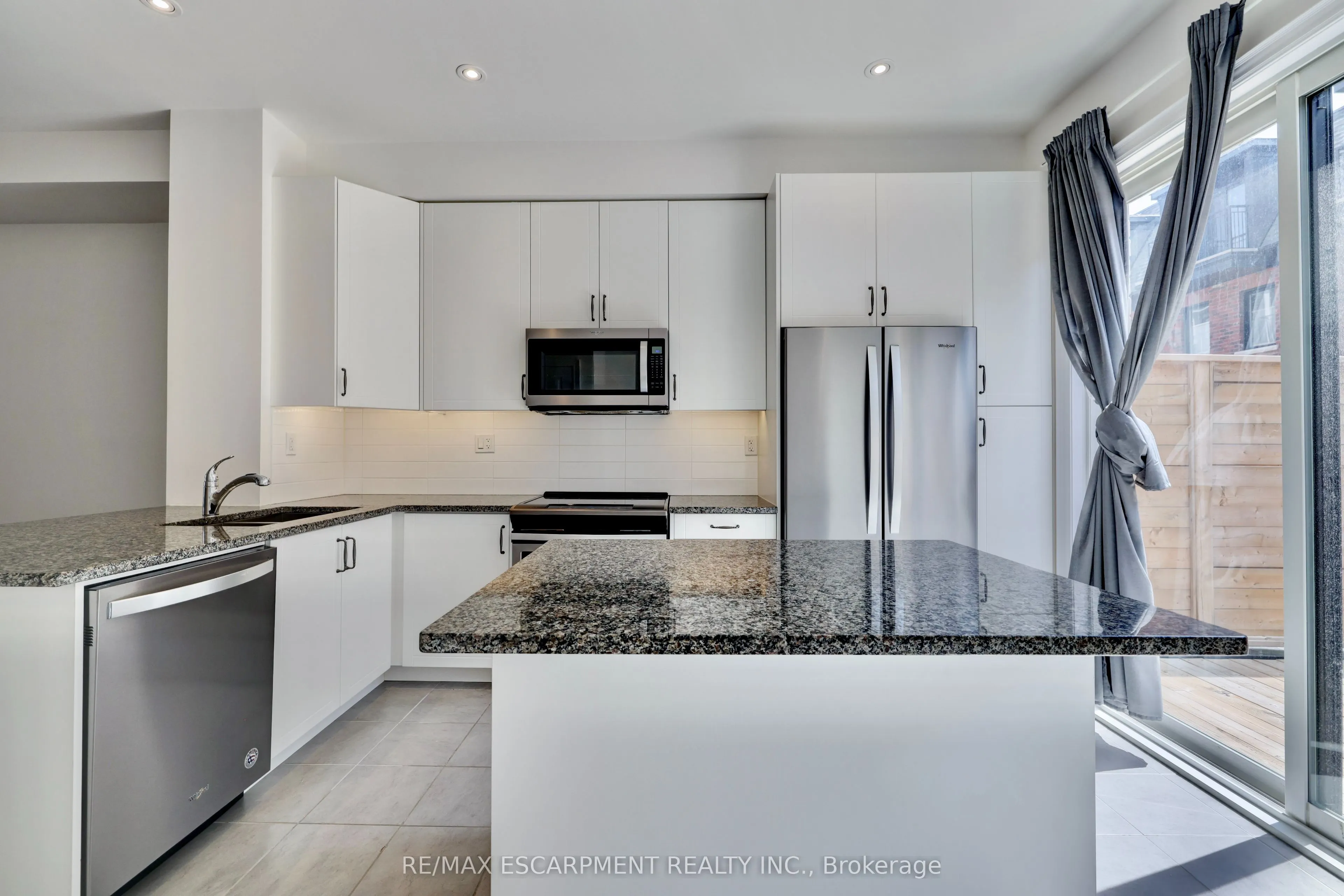 80 Daisy Avenue, #23