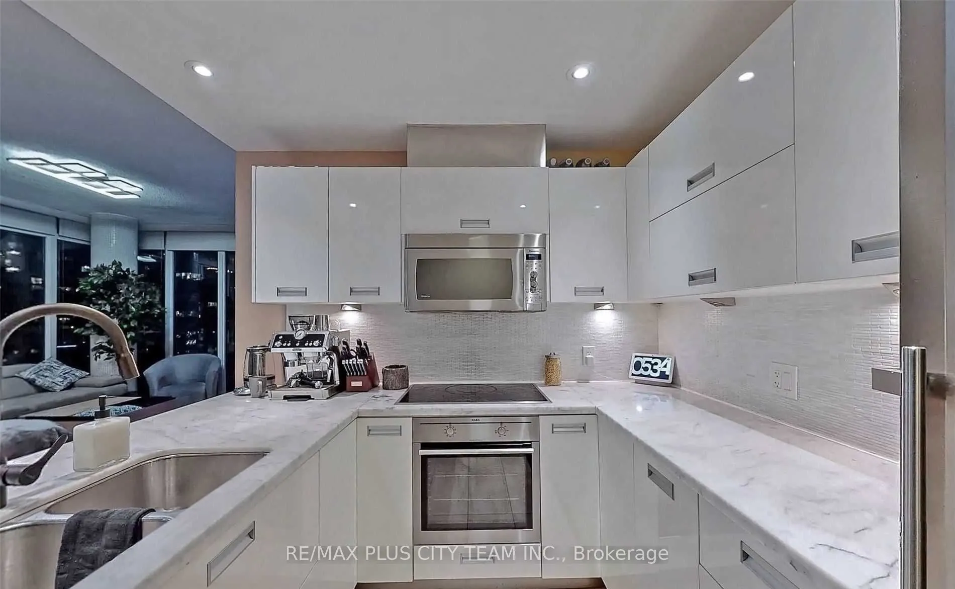88 Park Lawn Road, #2316