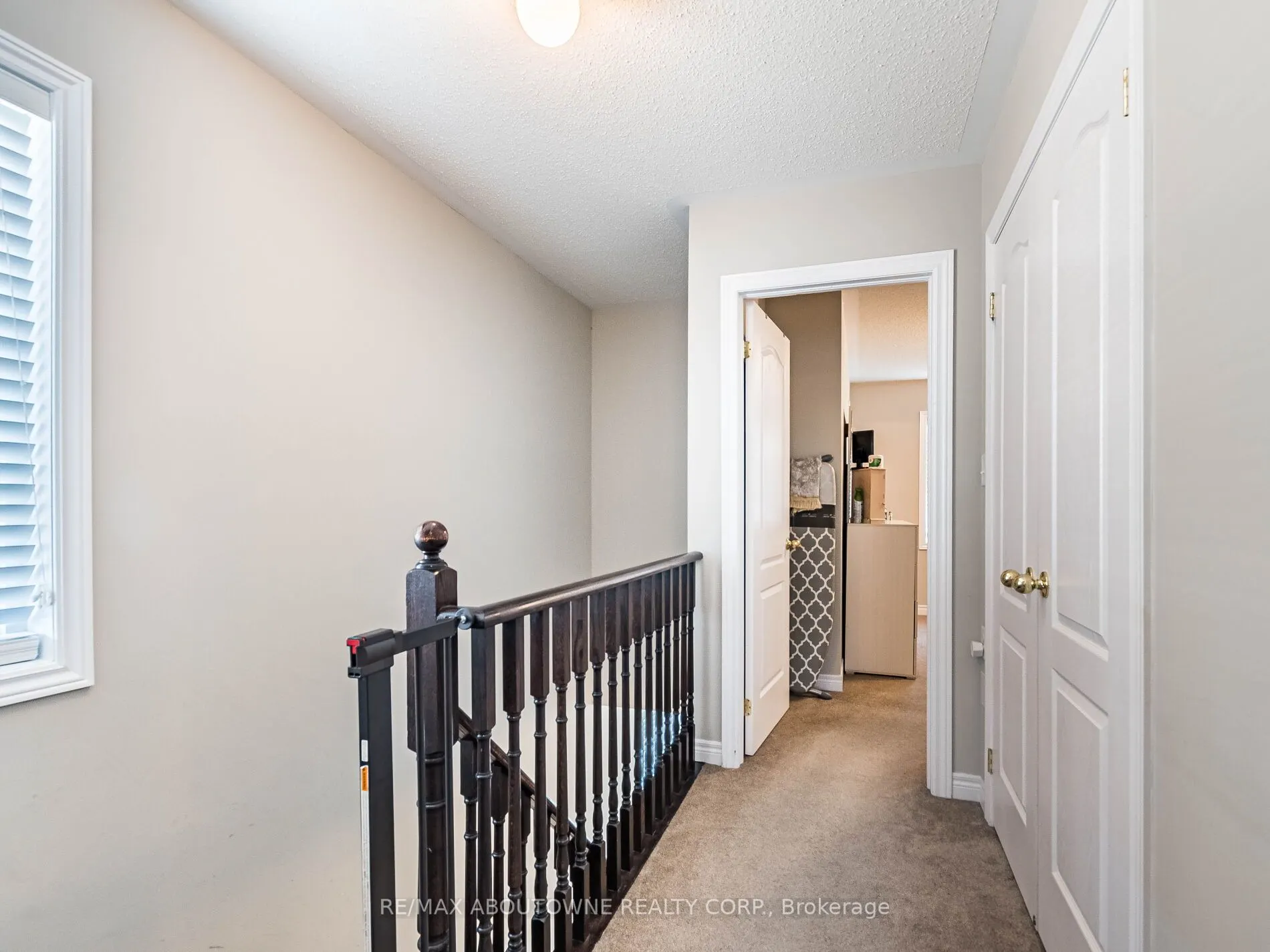 1382 Granrock Crescent