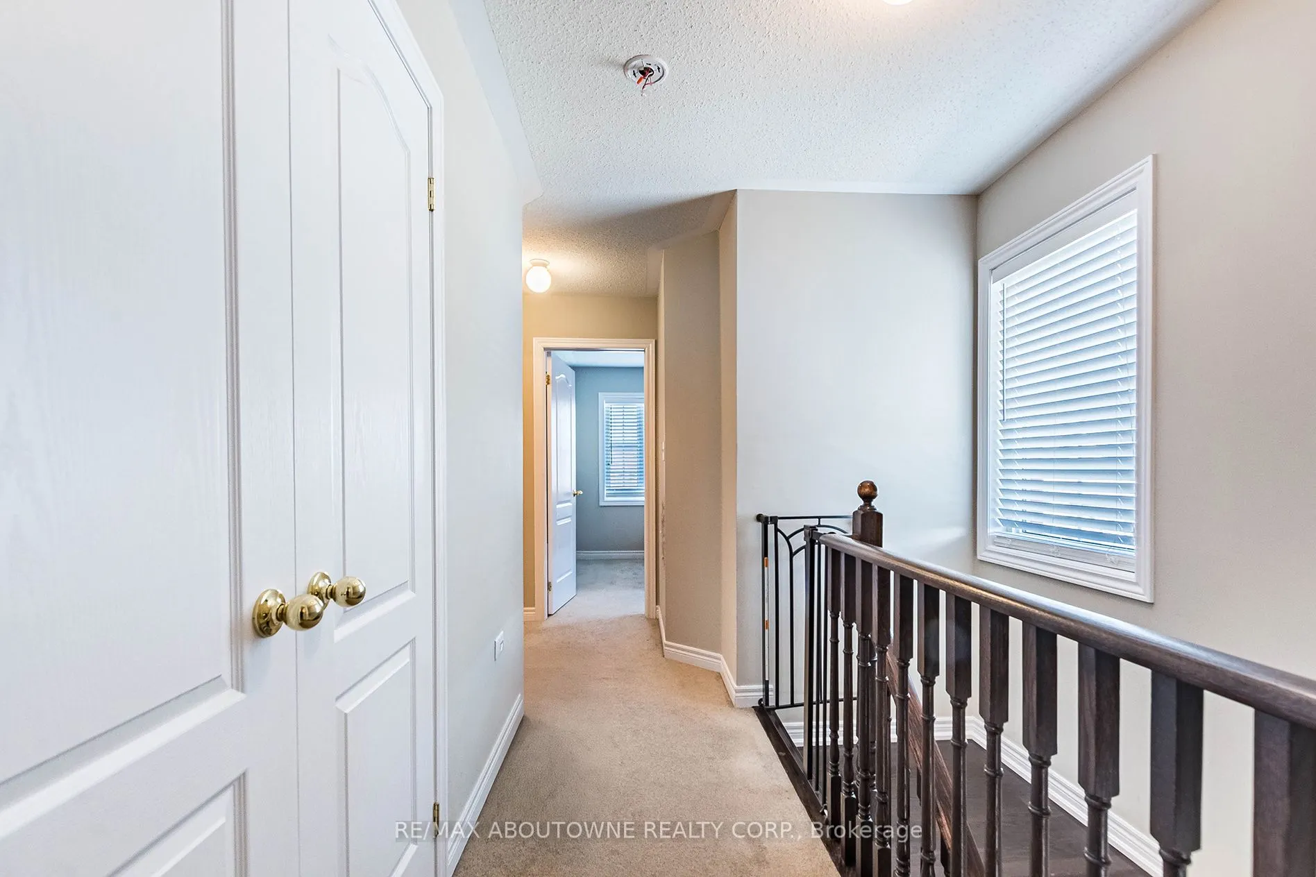 1382 Granrock Crescent