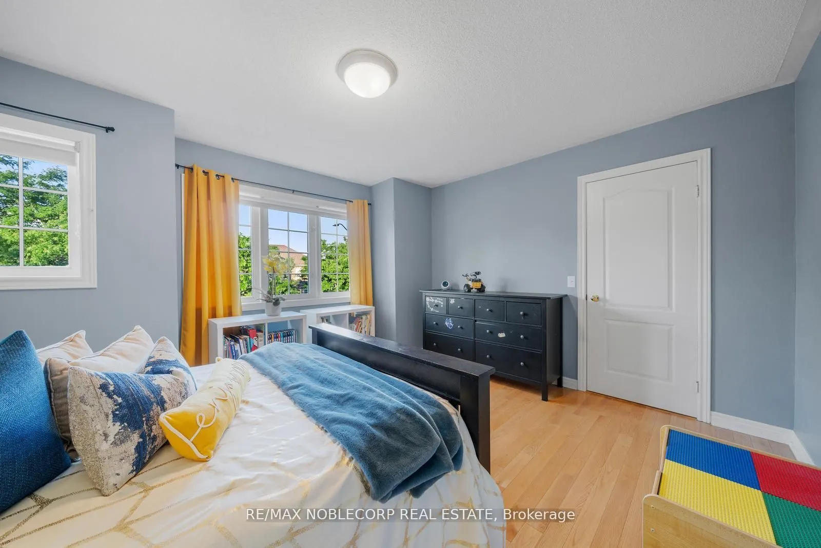 1857 Samuelson Circle