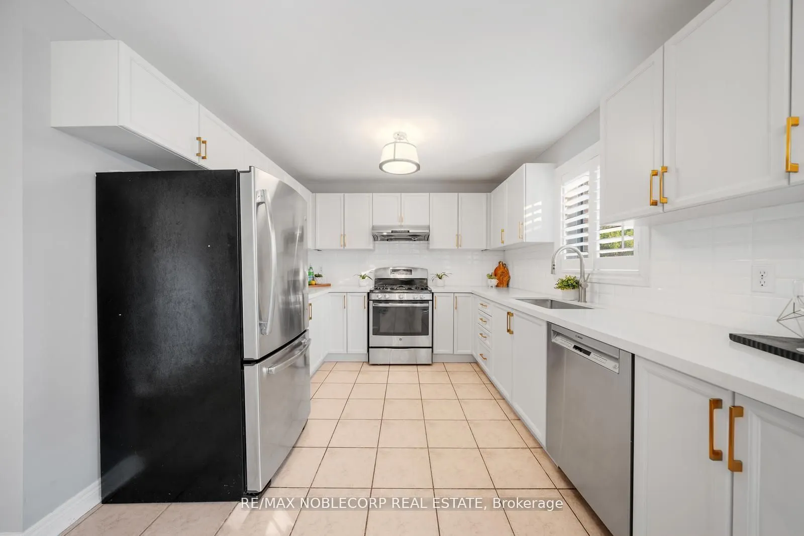 1857 Samuelson Circle