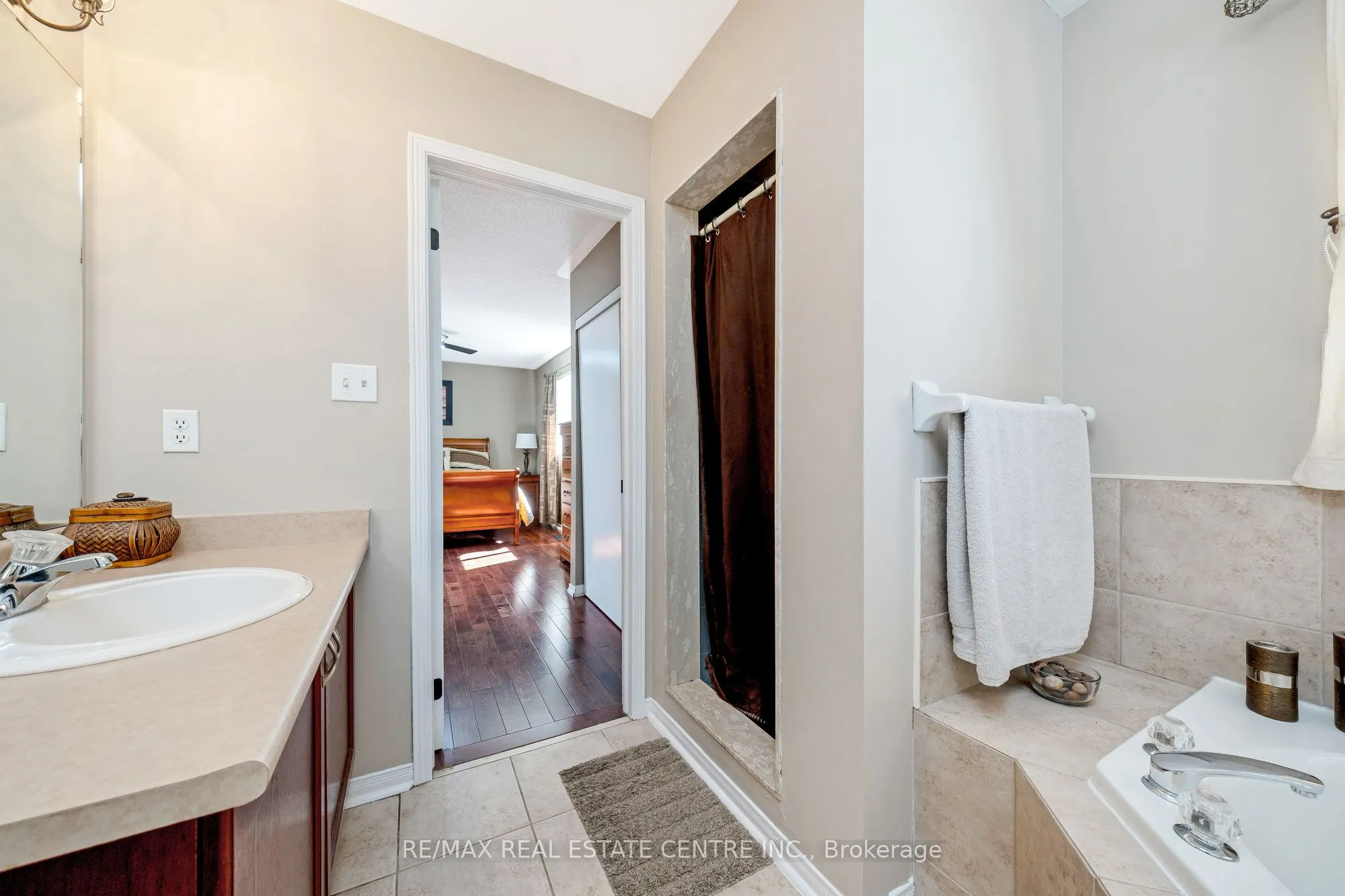 32 Tanners Drive