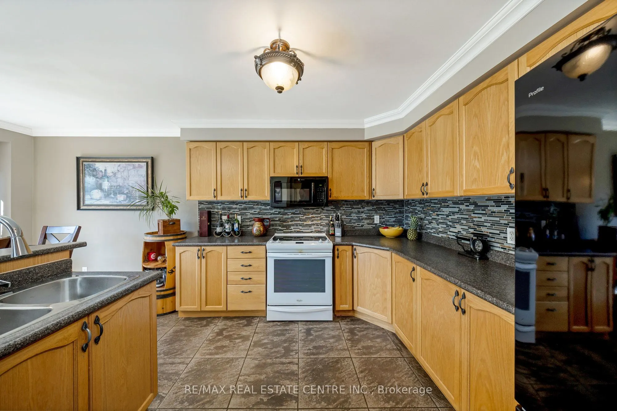 32 Tanners Drive