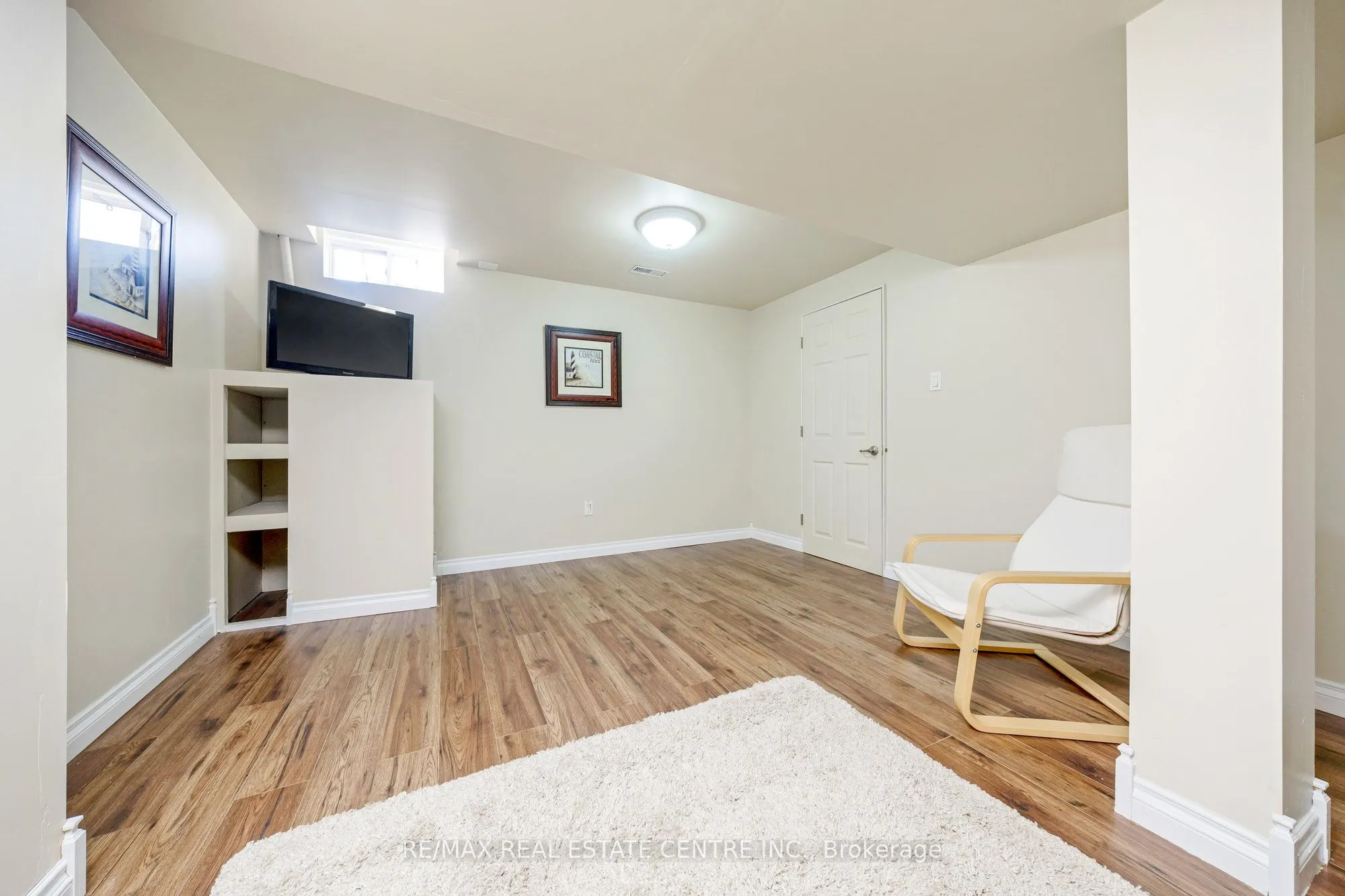 32 Tanners Drive