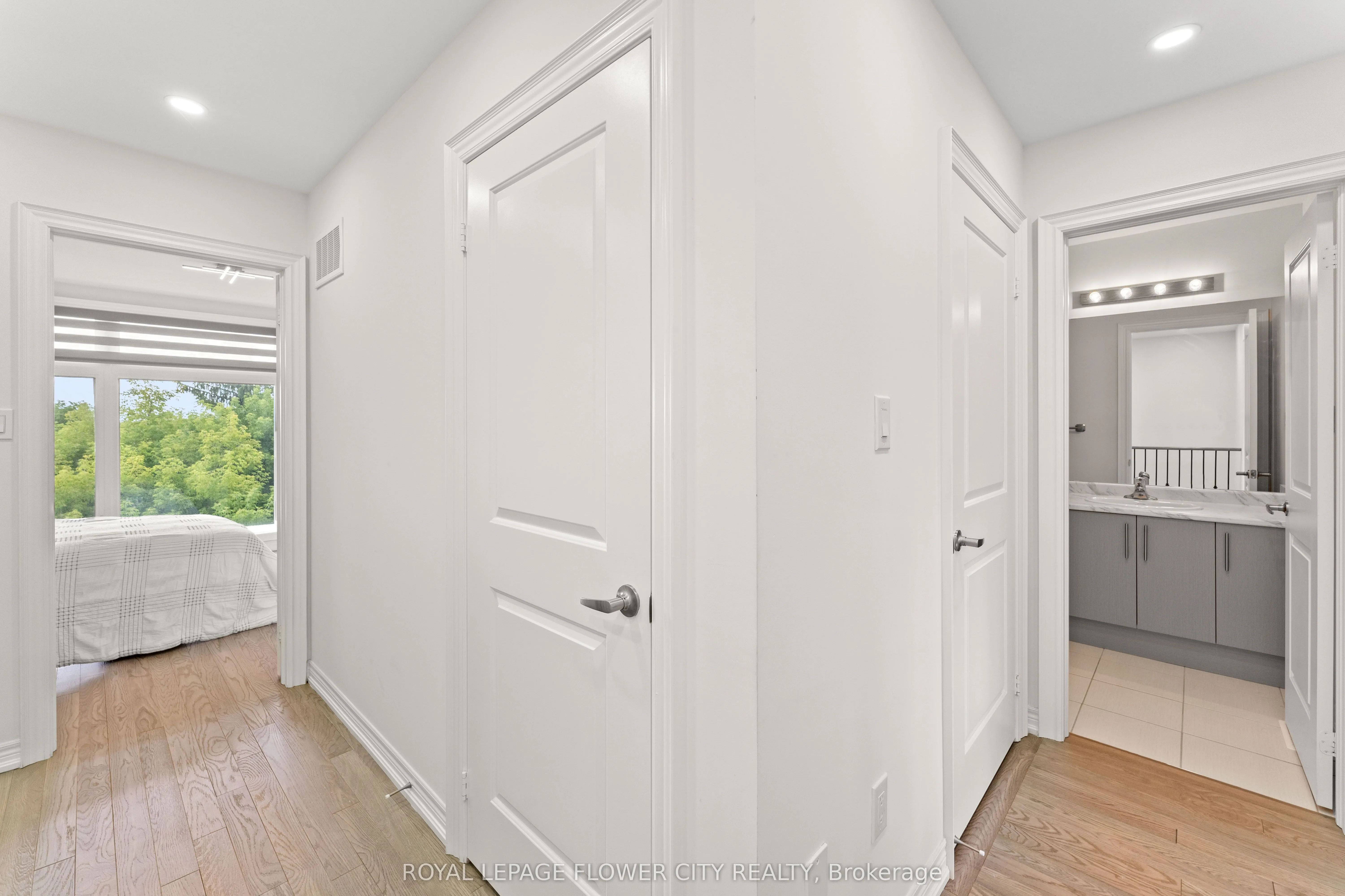 38 Queenpost Drive
