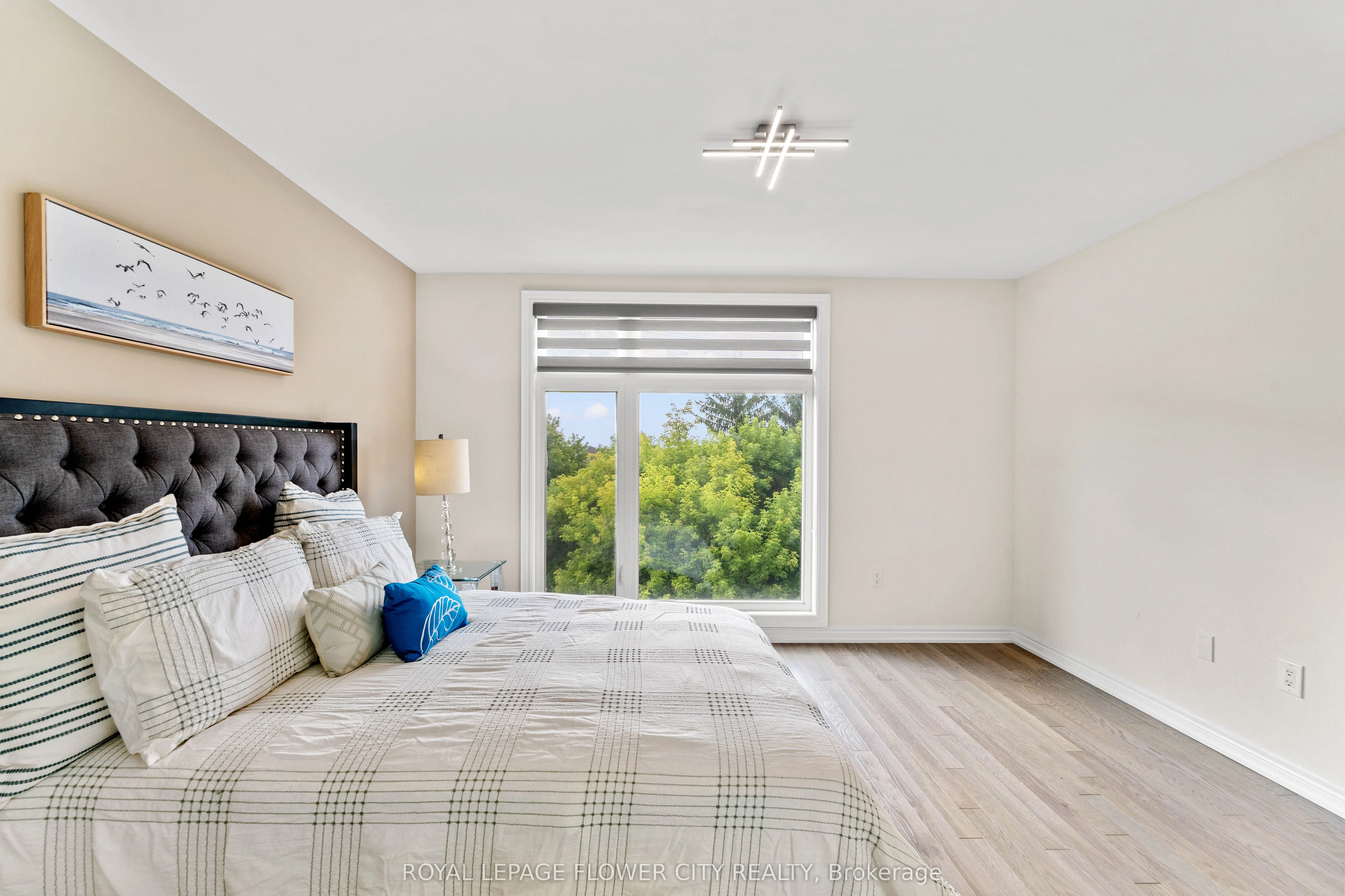38 Queenpost Drive