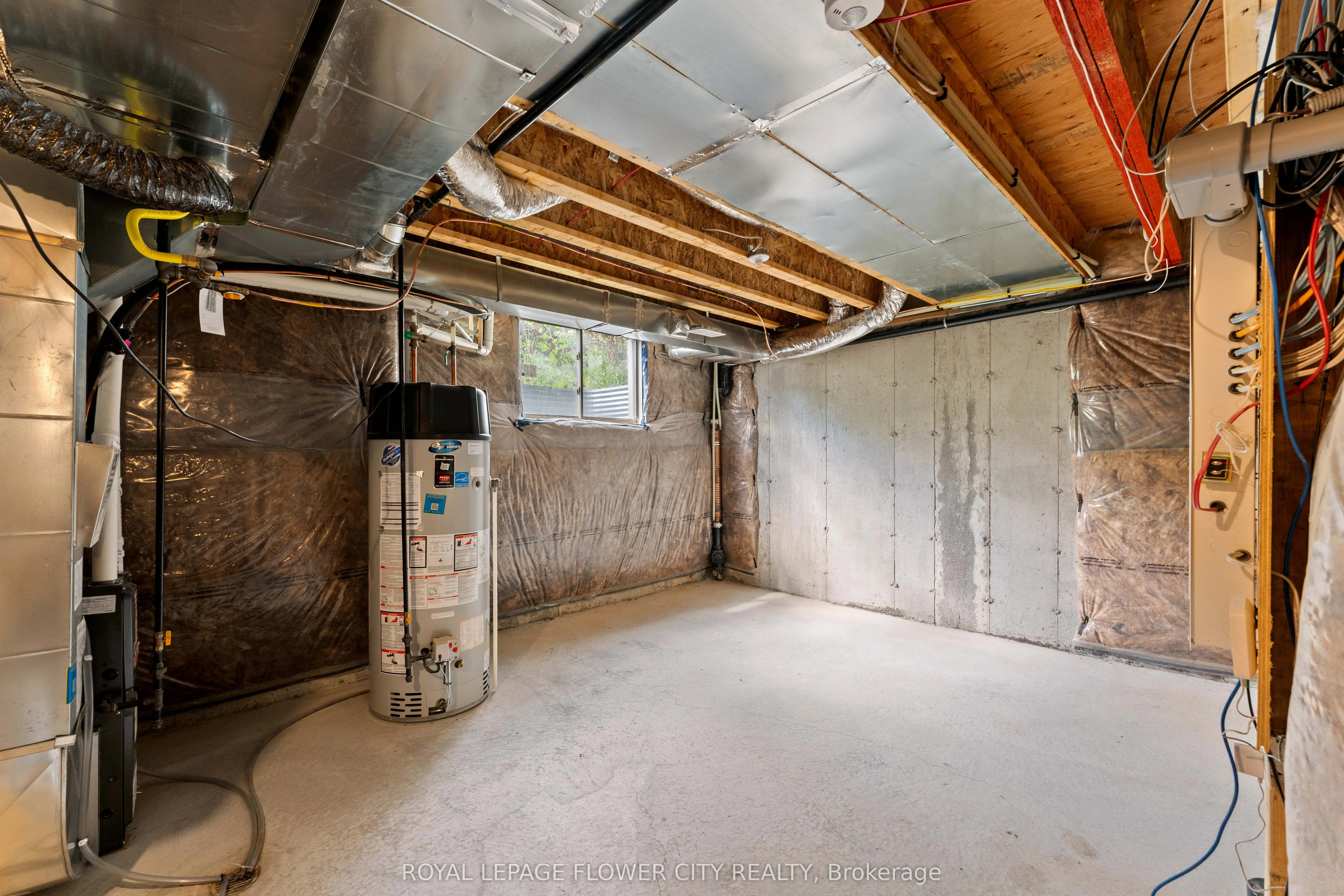 38 Queenpost Drive
