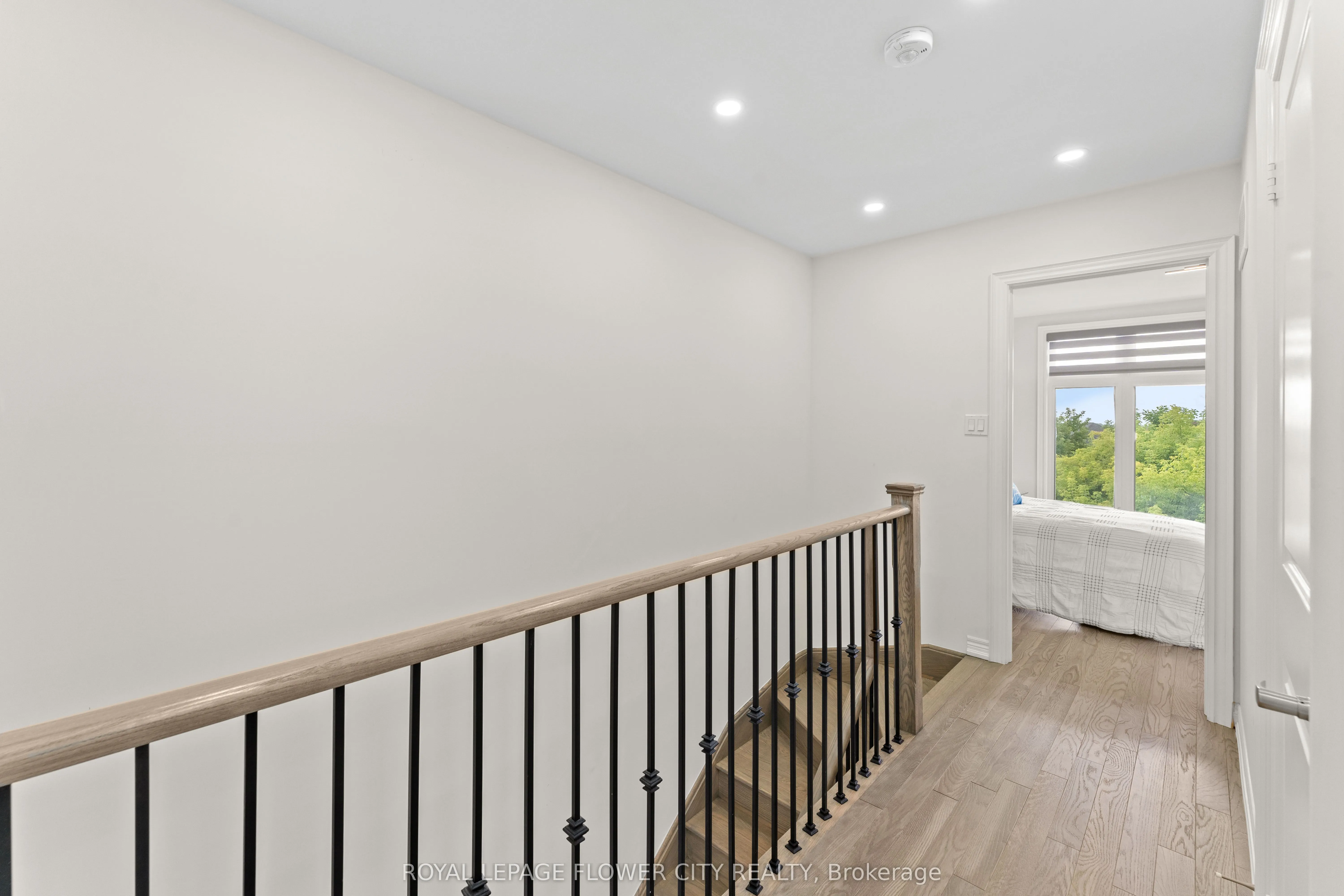 38 Queenpost Drive