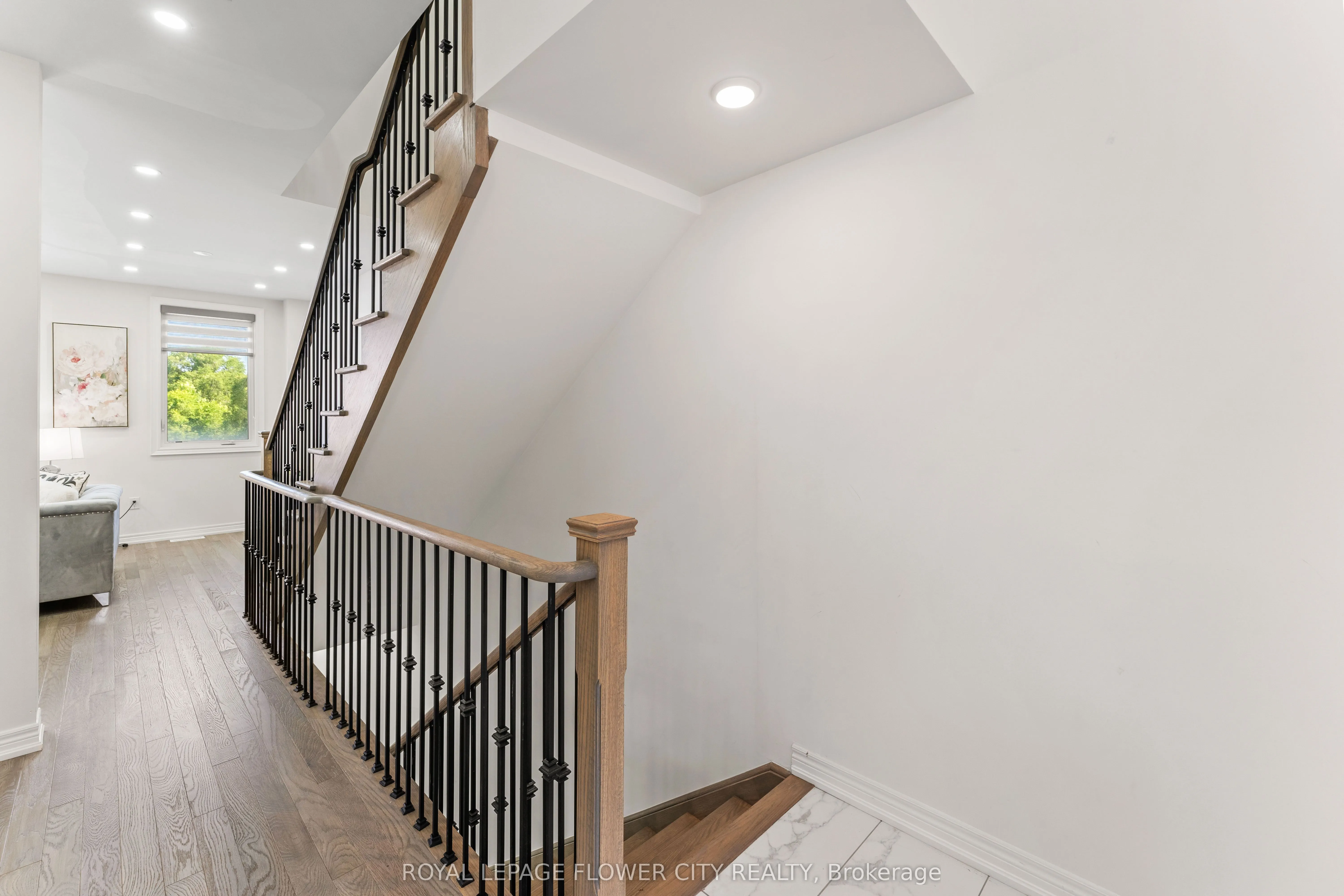 38 Queenpost Drive
