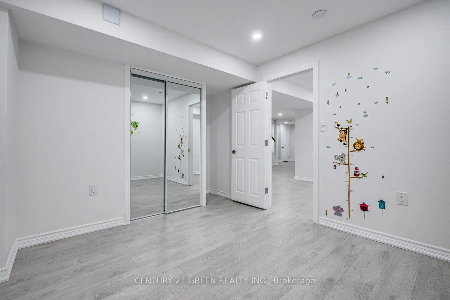 255 Fasken Court