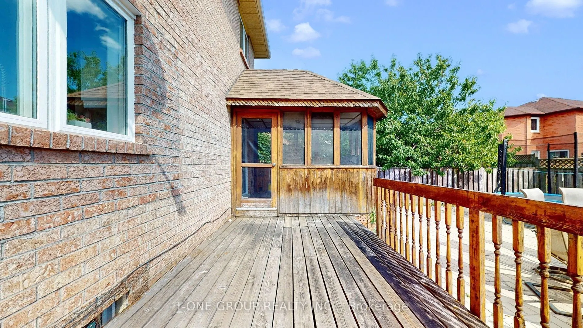 224 Kingsbridge Garden Circle