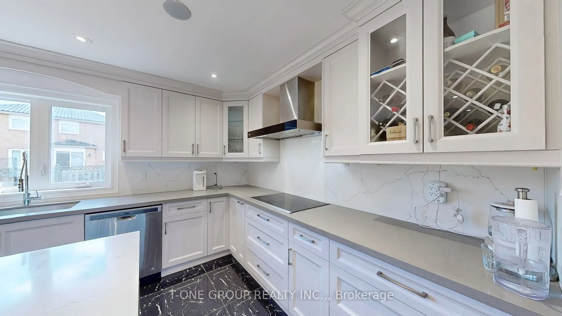 224 Kingsbridge Garden Circle