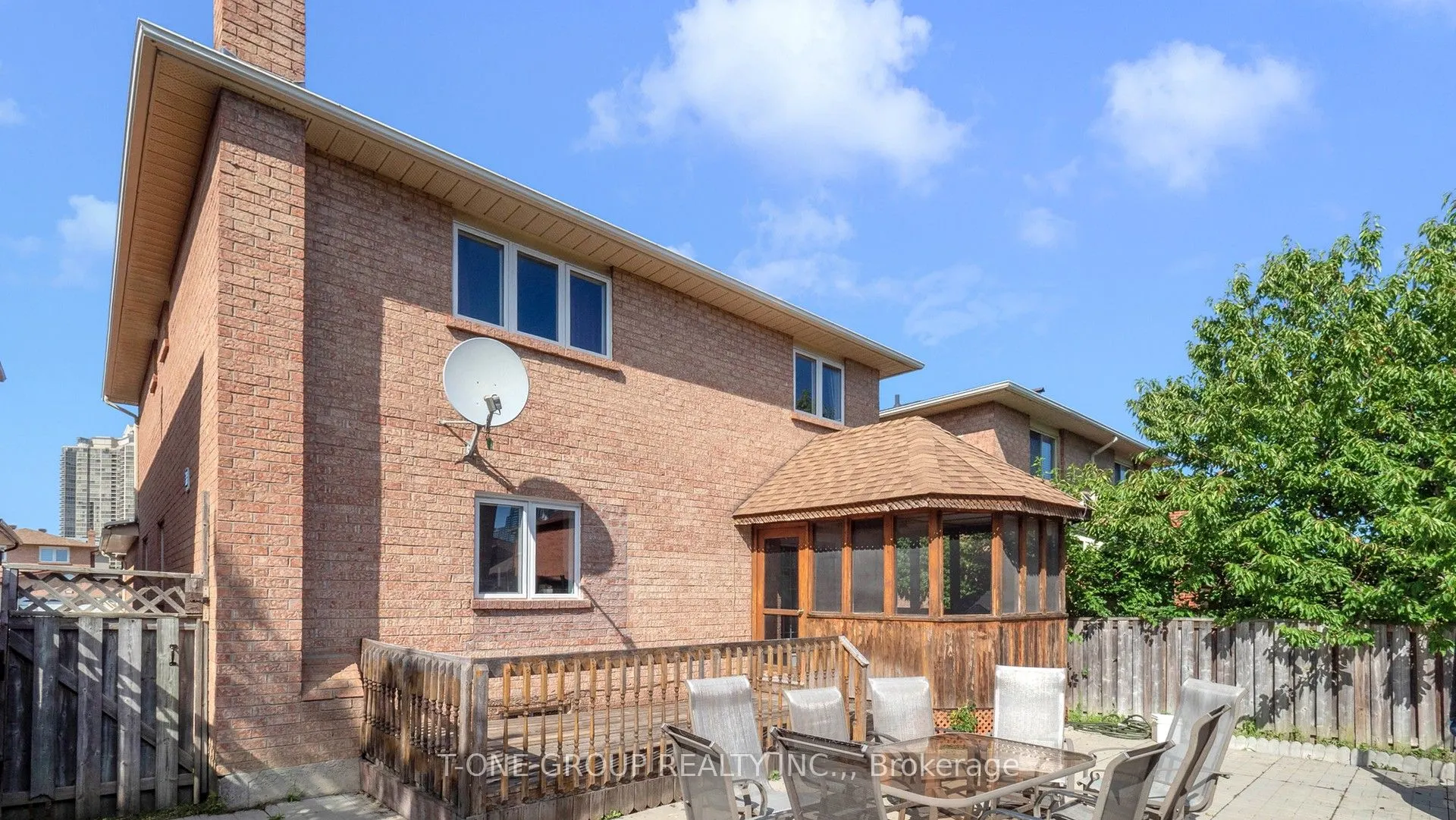 224 Kingsbridge Garden Circle