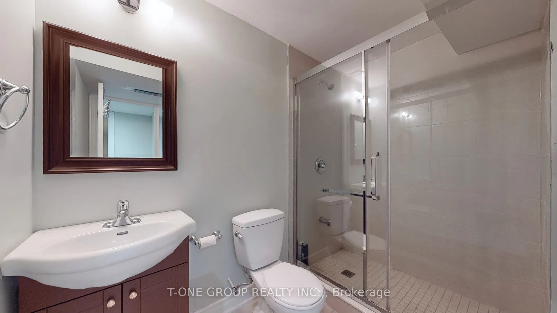 224 Kingsbridge Garden Circle