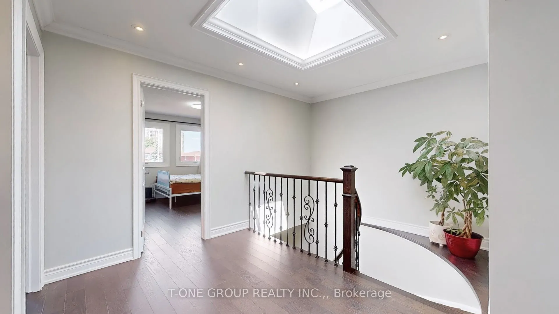 224 Kingsbridge Garden Circle