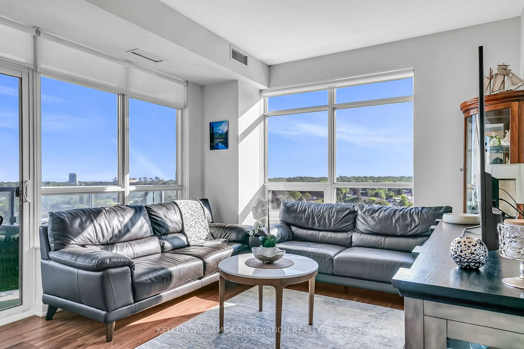 25 Fontenay Court, #1104