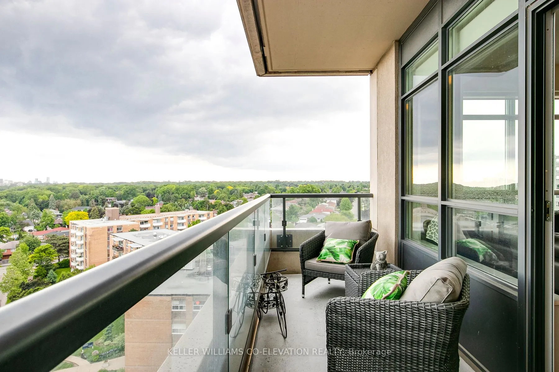 25 Fontenay Court, #1104
