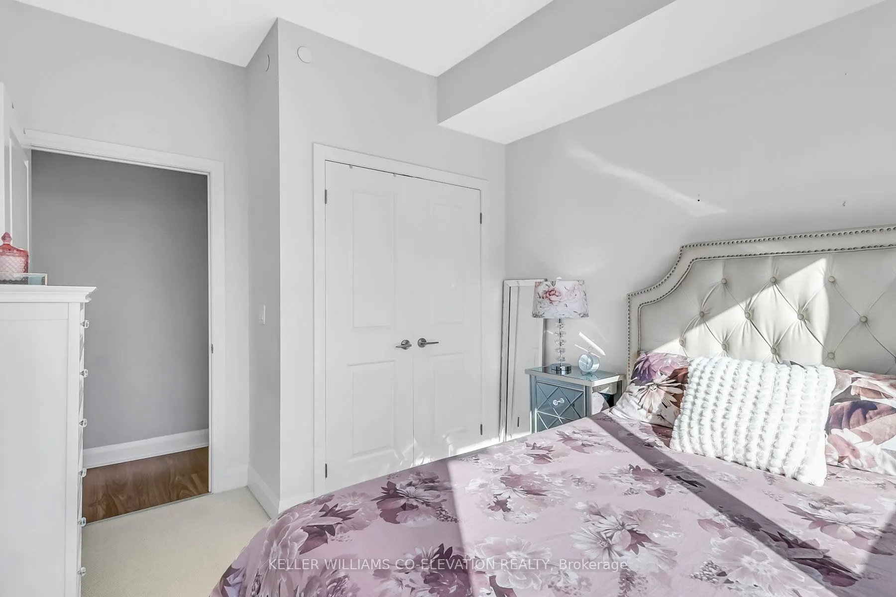 25 Fontenay Court, #1104