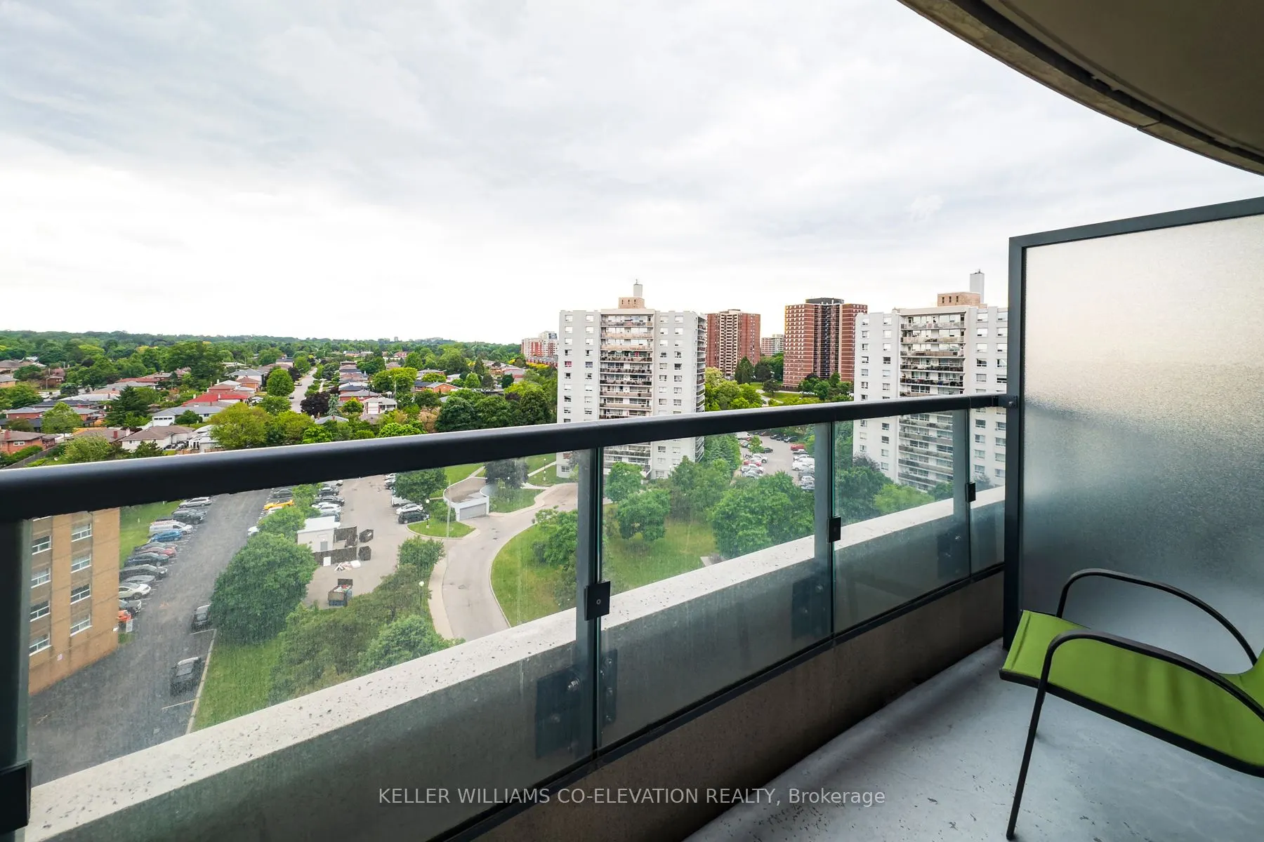 25 Fontenay Court, #1104