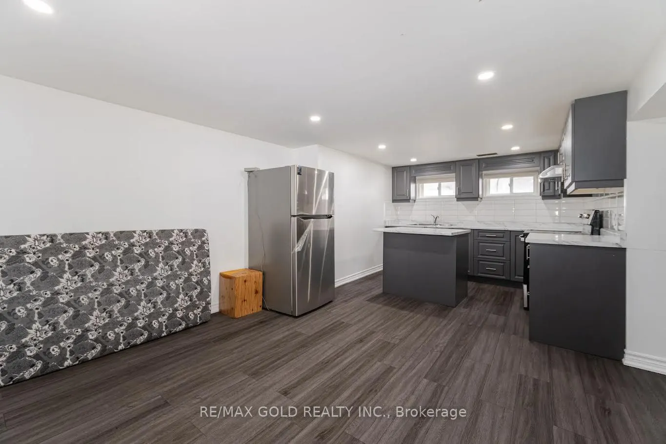 142 Wareside Road, #Lower
