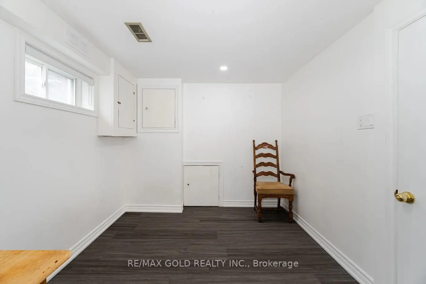 142 Wareside Road, #Lower