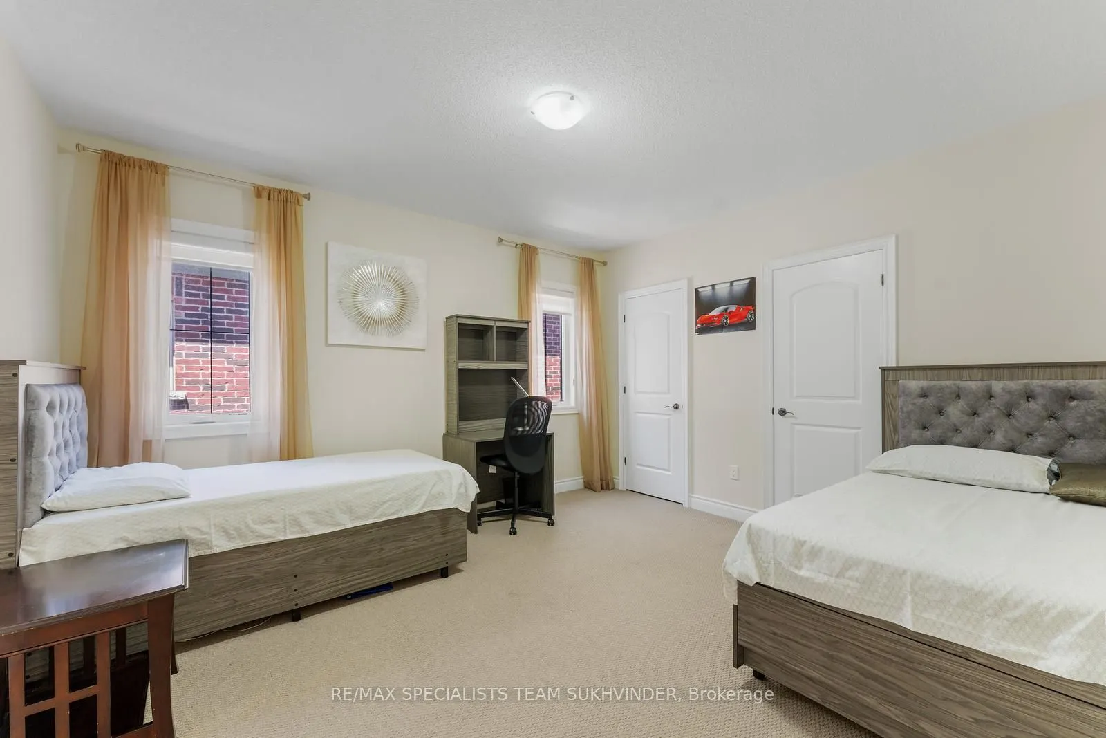 4 Rockton Court