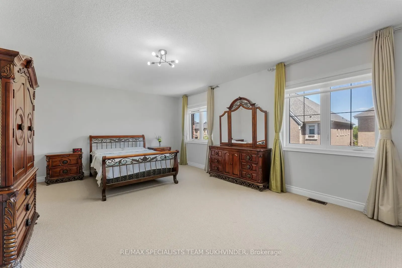 4 Rockton Court