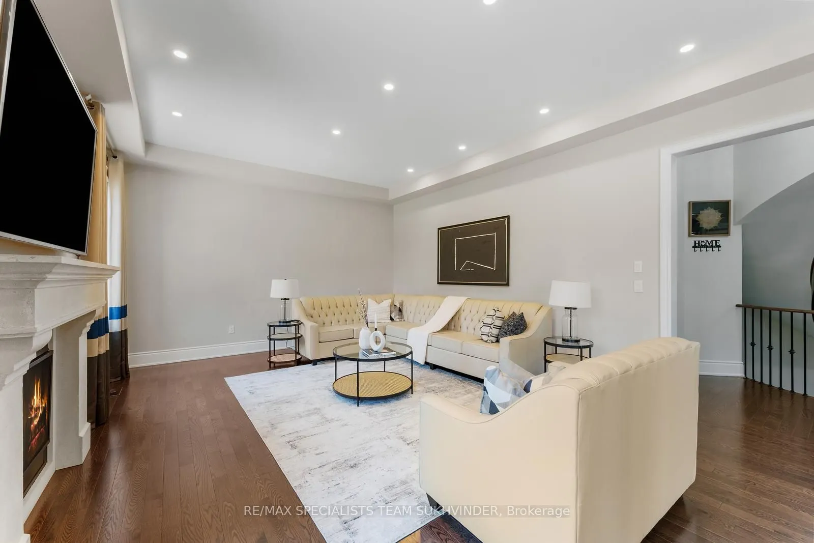 4 Rockton Court