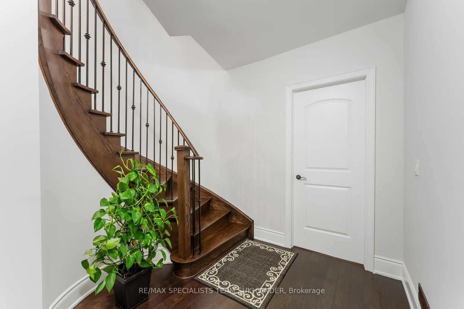 4 Rockton Court