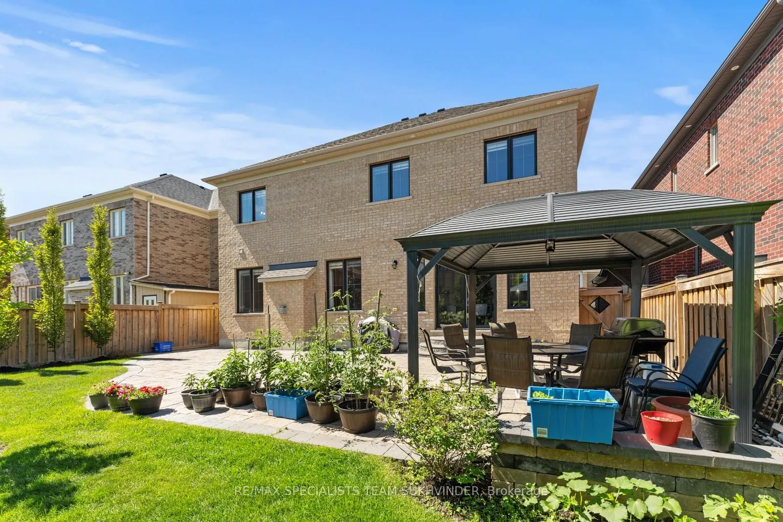 4 Rockton Court