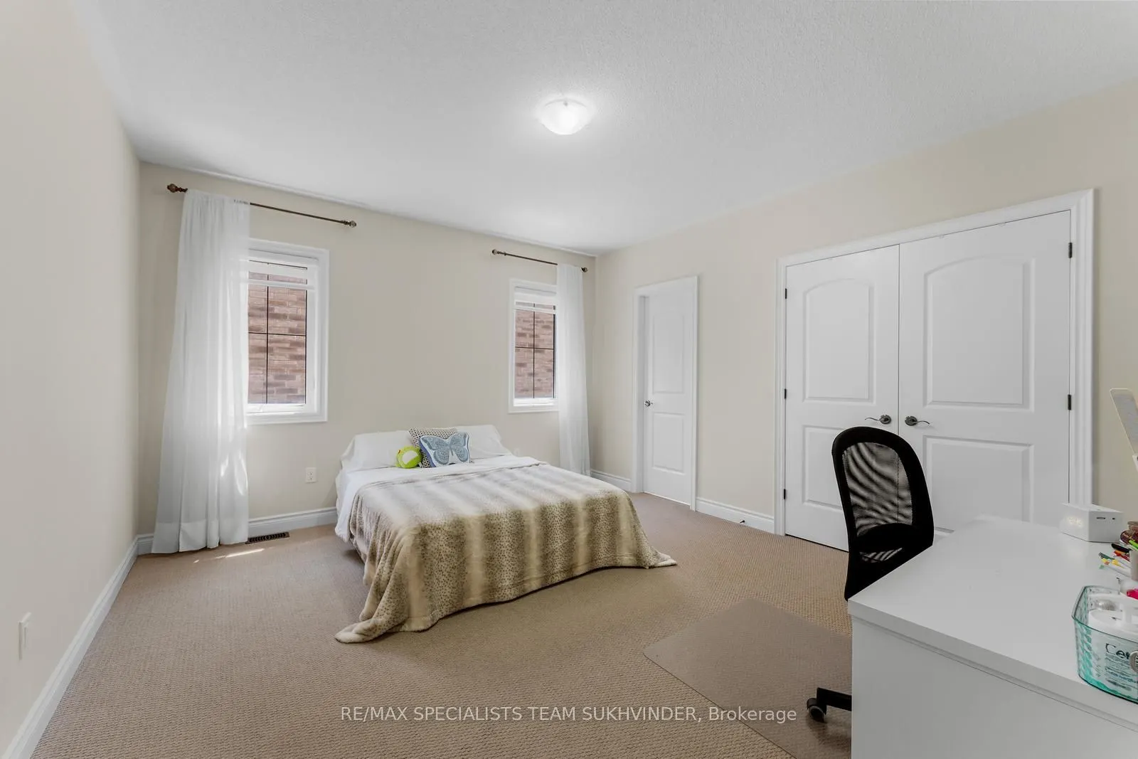 4 Rockton Court