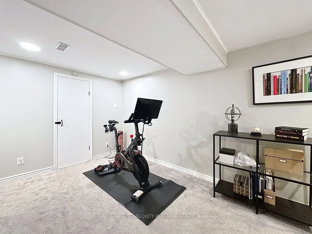 2456 Padstow Crescent