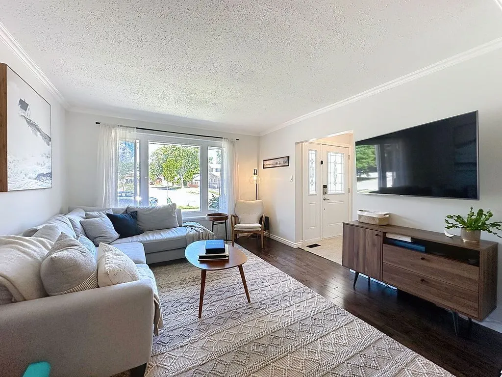 2456 Padstow Crescent