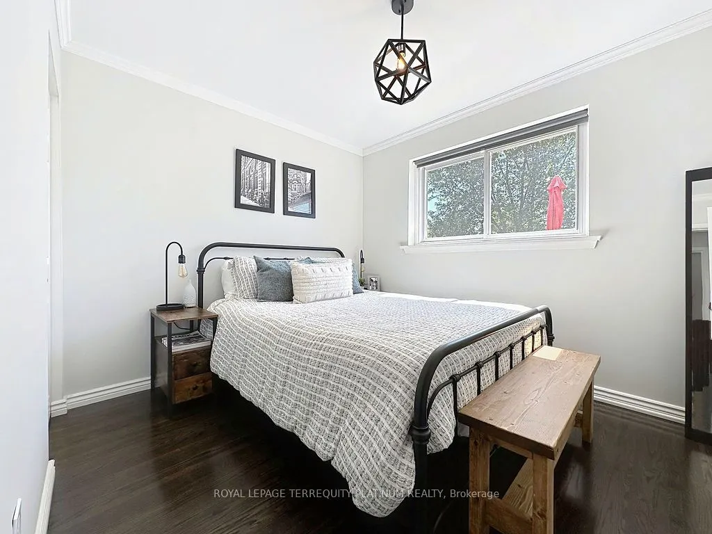 2456 Padstow Crescent