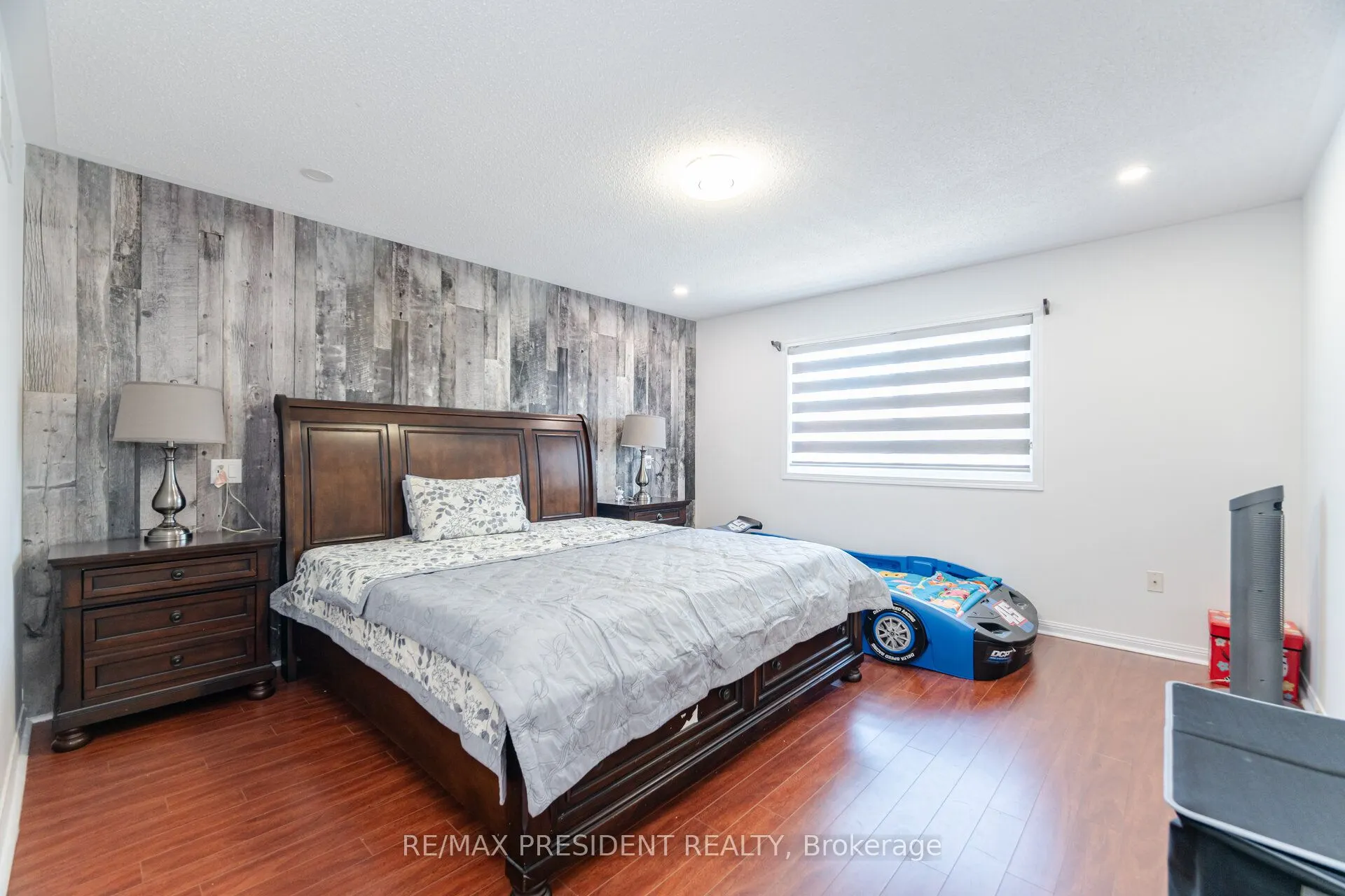 58 Frontenac Crescent