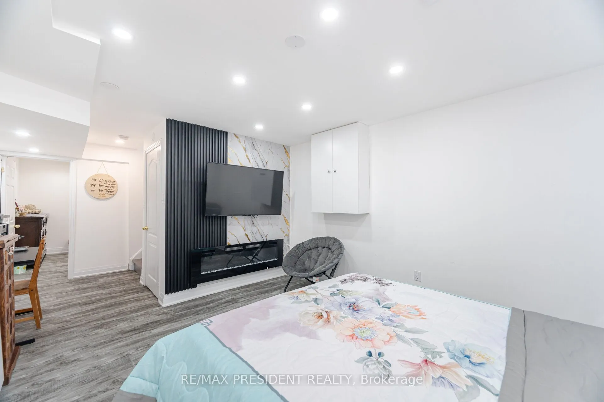 58 Frontenac Crescent