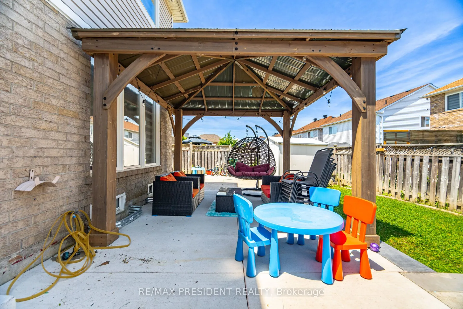 58 Frontenac Crescent