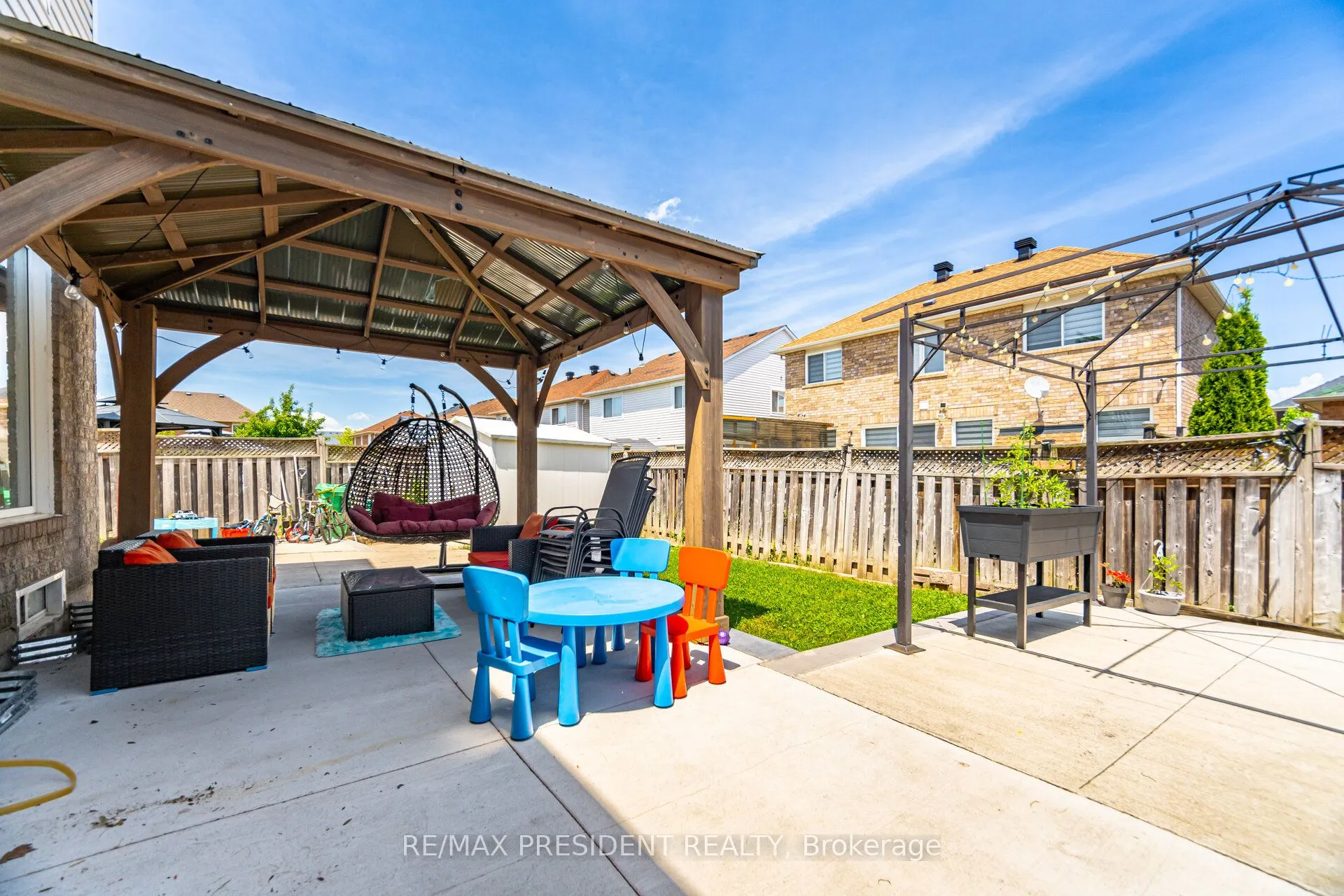 58 Frontenac Crescent