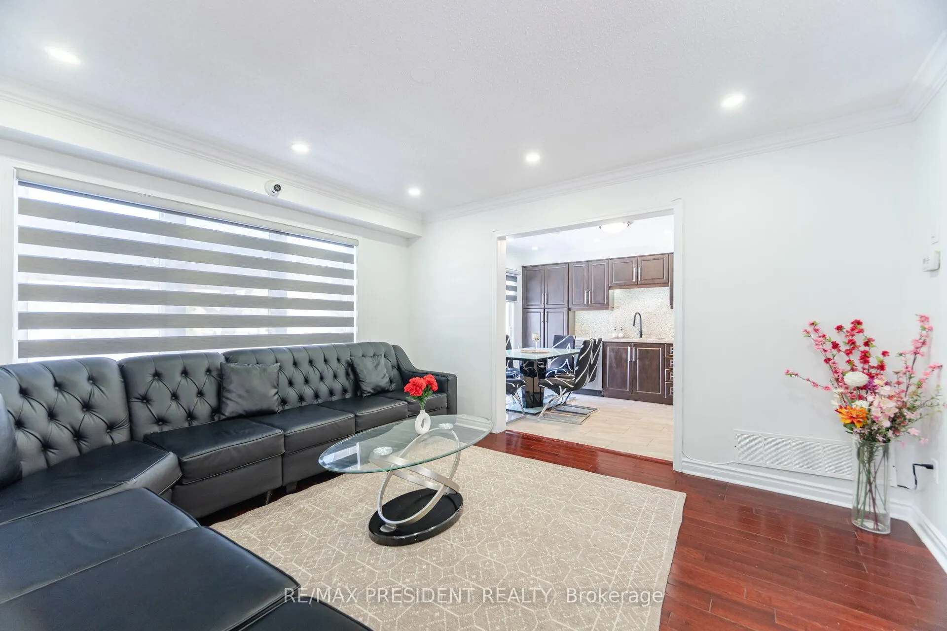 58 Frontenac Crescent