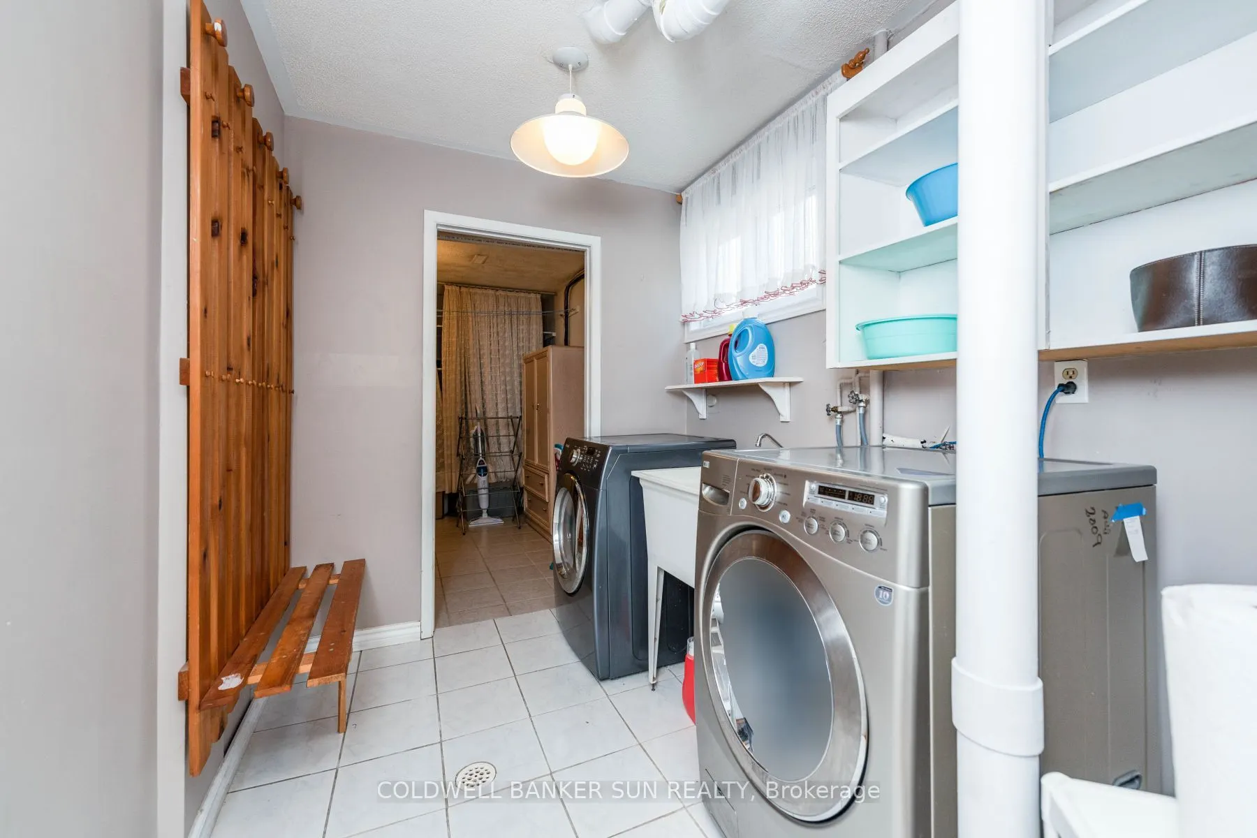 2483 Yarmouth Crescent