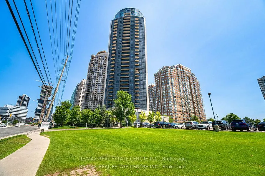 330 Burnhamthorpe Road, #204