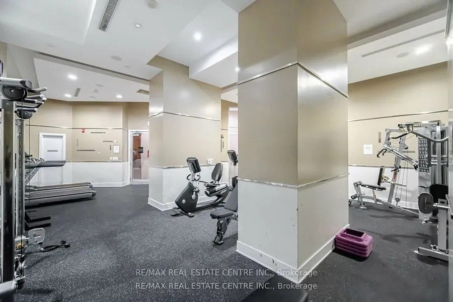 330 Burnhamthorpe Road, #204