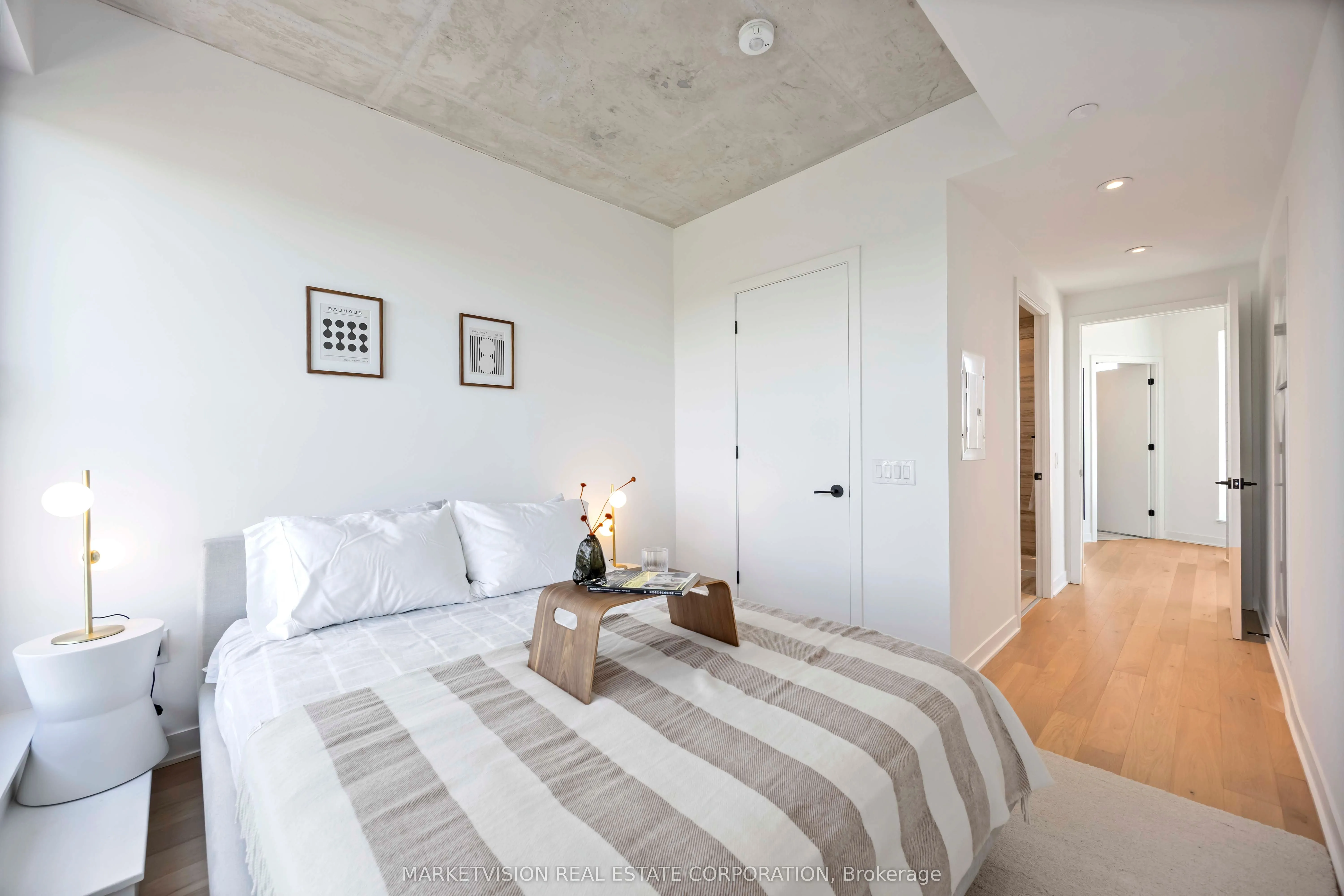 2625 Dundas Street W, #705