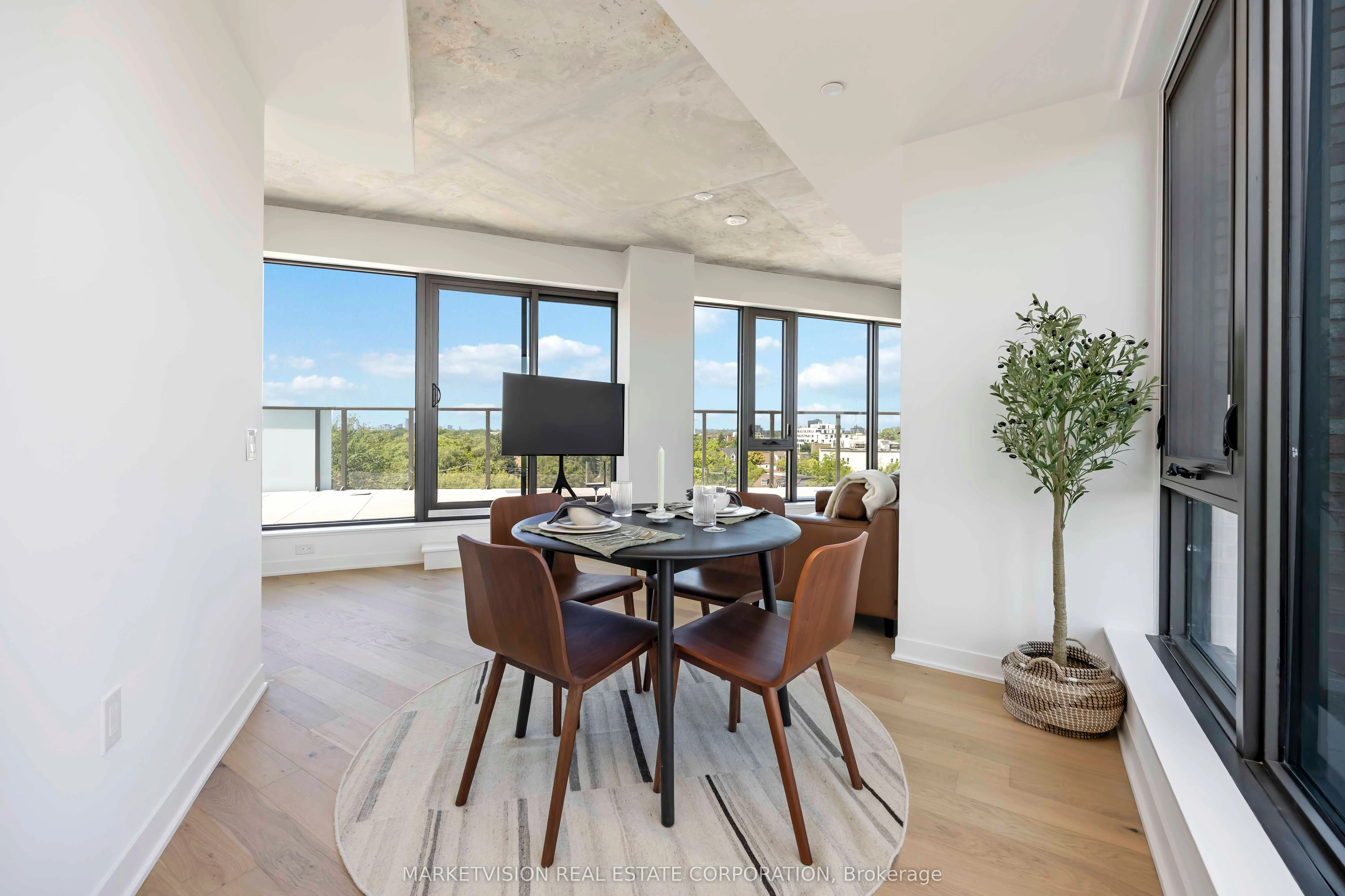 2625 Dundas Street W, #705