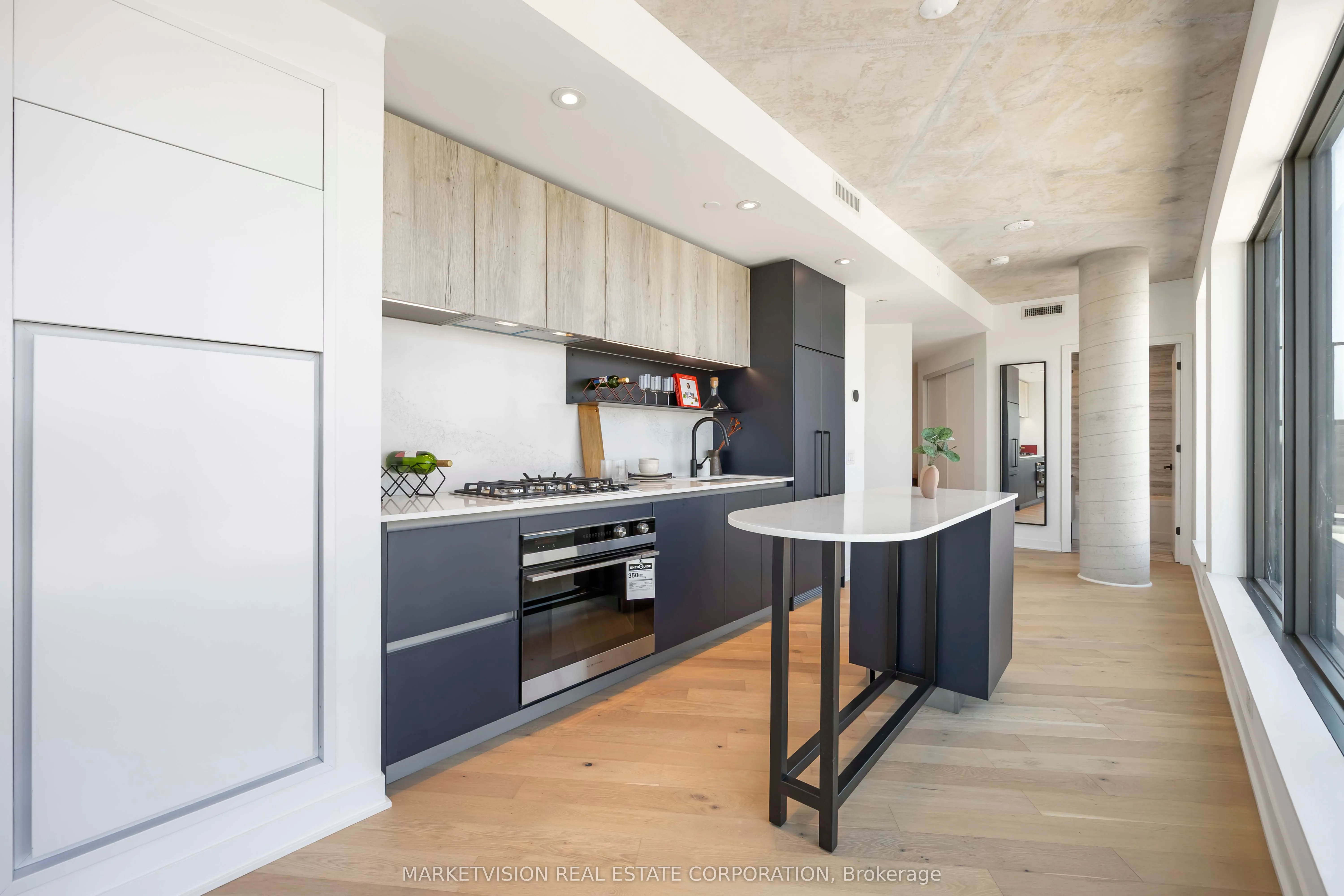 2625 Dundas Street W, #705